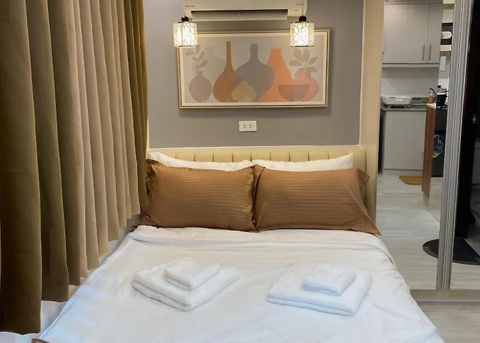 Near Ayala-charming With Balcony&great View Appartement